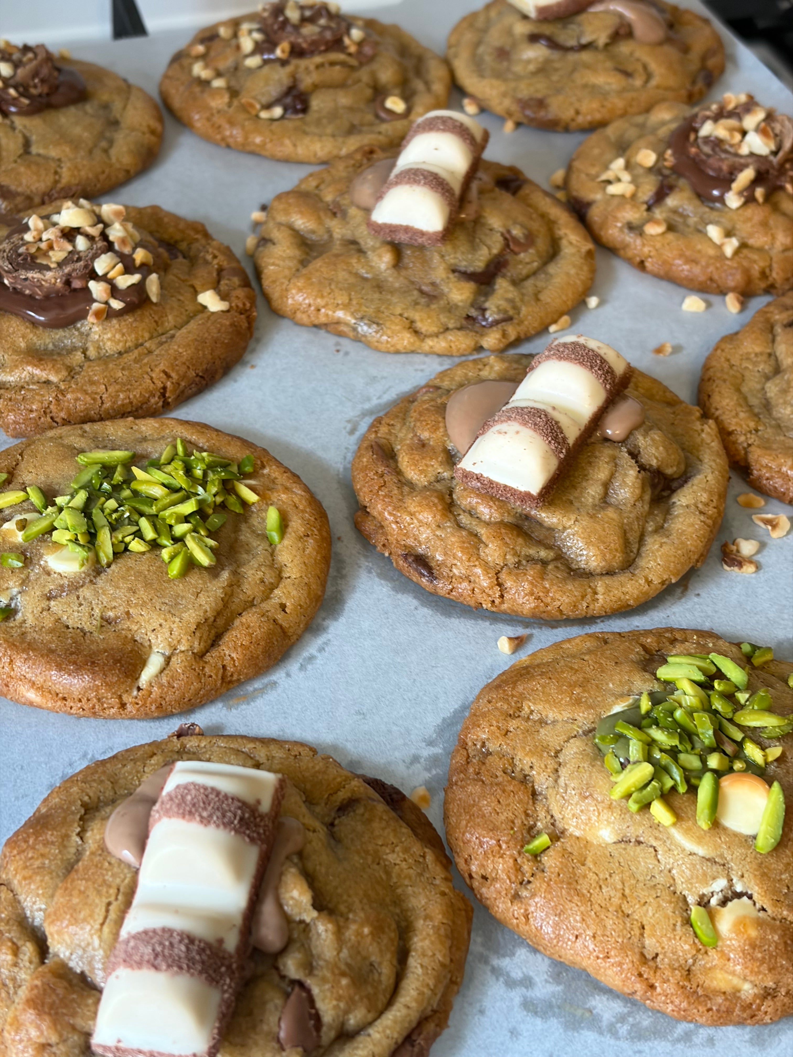 6 stuffed cookies